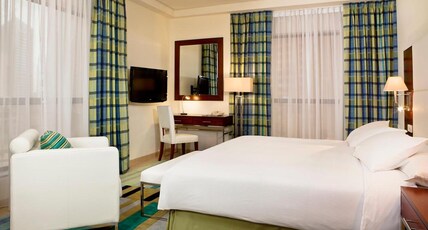 Hilton Dubai The Walk Room Type - KING DELUXE ROOM-SEA VW