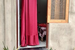 Modern Comfort Homestay Near Prayagraj Chheoki
