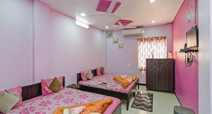 Mansarovar Guest House Room Type - Delux Four Beded Ac Room