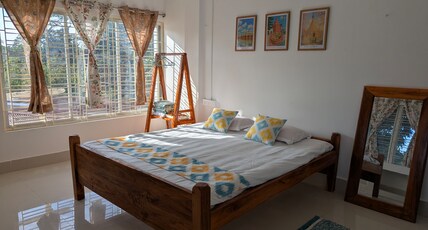 Nitu Nivas Room Type - Spacious AC Room with attached bathroom