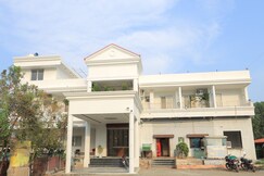 Shrushti Resort