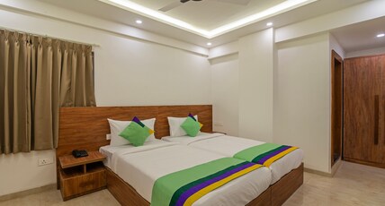 Treebo Global Stay, Jayanagar Room Type - Deluxe Room With Balcony