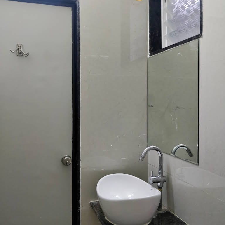 RP Studio Room | Caretaker & Wi-Fi - Tap to explore photos