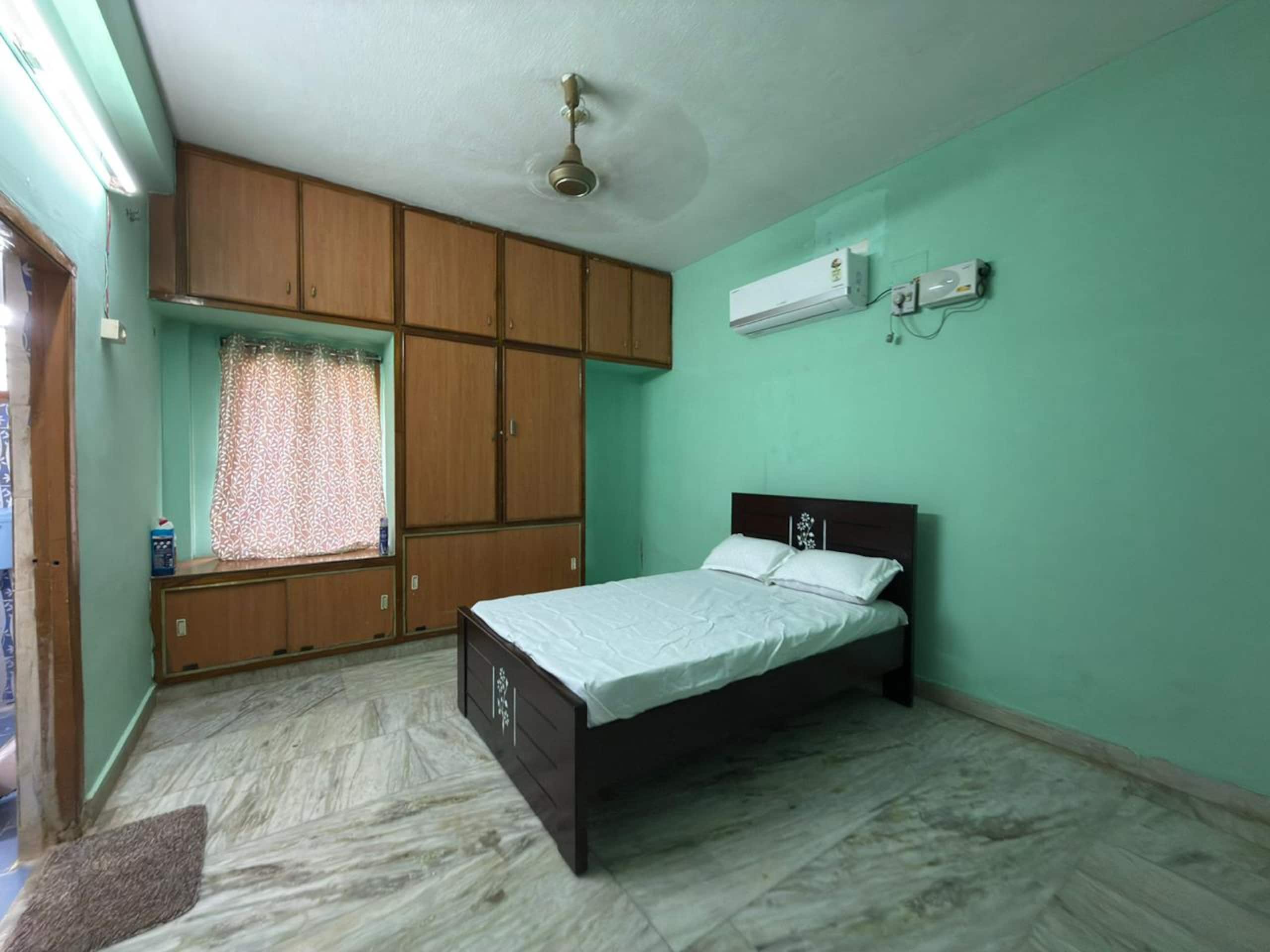 Babitha HomeStay - Tap to explore photos
