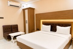 Aditya Hotel