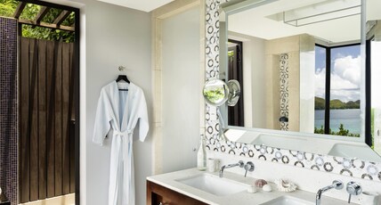RAFFLES SEYCHELLES Room Type - Two Bedroom Ocean View Pool Villa RAFFLES SEYCHELLES Room Type - Two Bedroom Ocean View Pool Villa