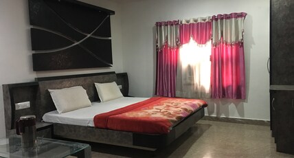 Hotel Sukh Sagar Room Type - Deluxe Room