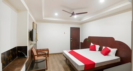 STAY N TOUR HOME Room Type - Deluxe Queen / Twin Rooms