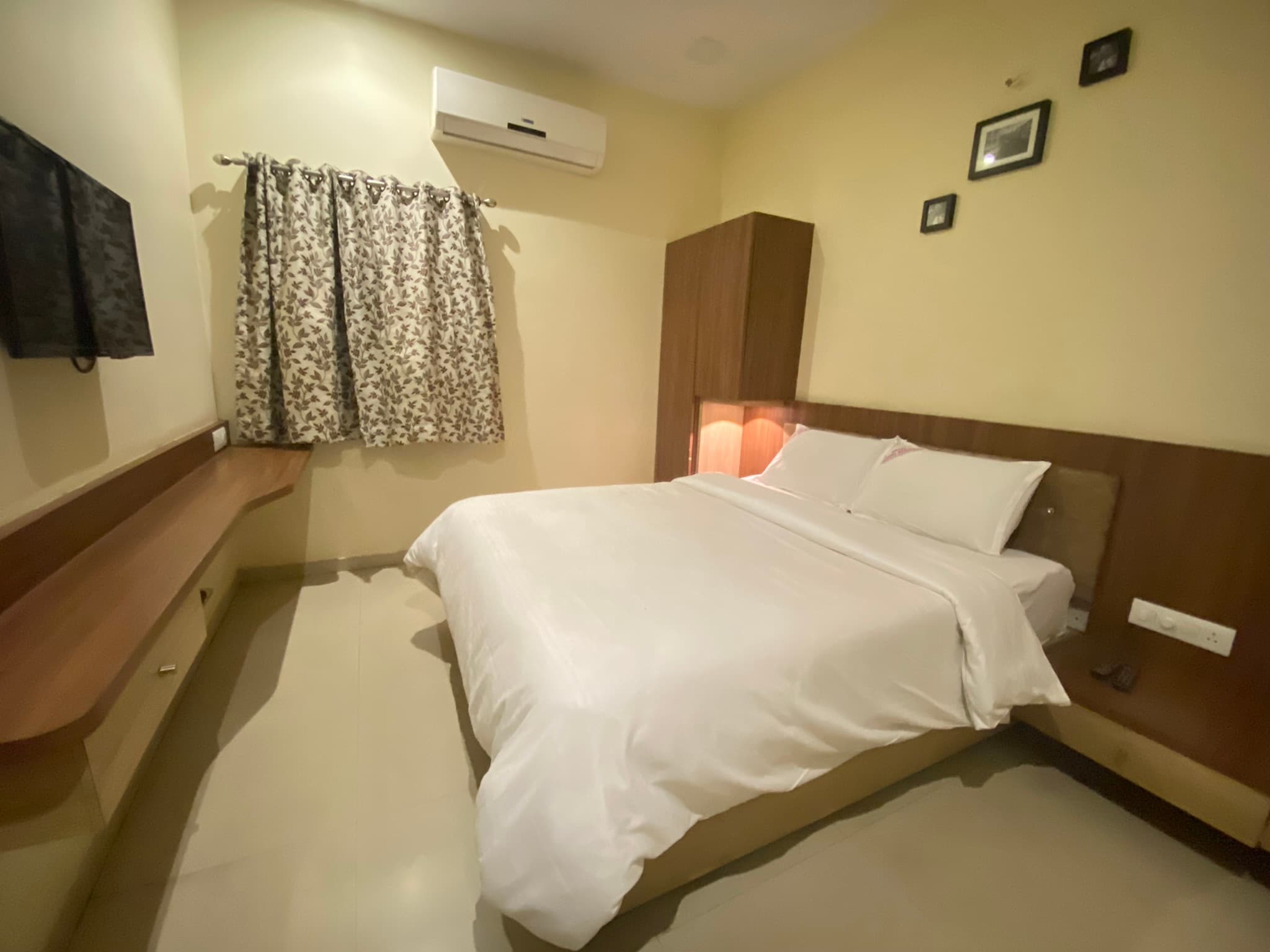 Hotel Lakshmi Residency - Tap to explore photos