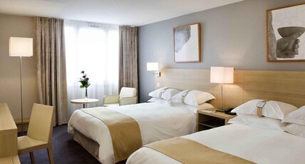 Mercure Paris Velizy Room Type - Superior room - 2 double beds