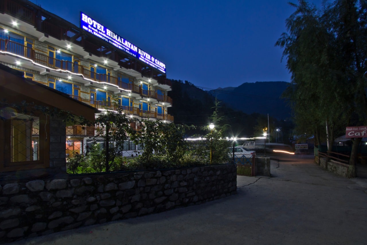 Hotel Himalayan River and Camps - Tap to explore photos