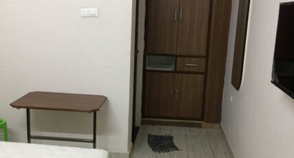 Premier Residency Room Type - Standard Double Non AC with Car parking / free wifi Premier Residency Room Type - Standard Double Non AC with Car parking / free wifi
