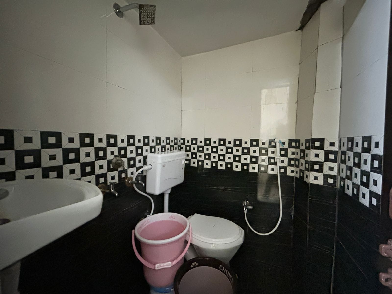 Hotel Amor - Tap to explore photos