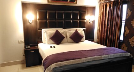 Hotel Carlton Room Type - Suite Room