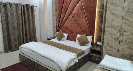 Hotel Kesar Room Type - Deluxe Room
