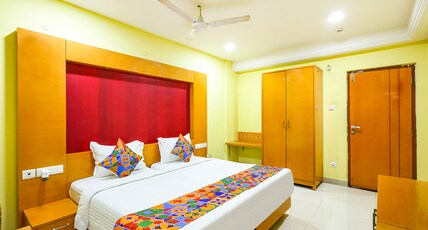 FabHotel Prime Mahalaya Residency Room Type - Deluxe Room