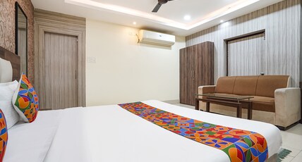 FabHotel Garden Tree Room Type - Premium room