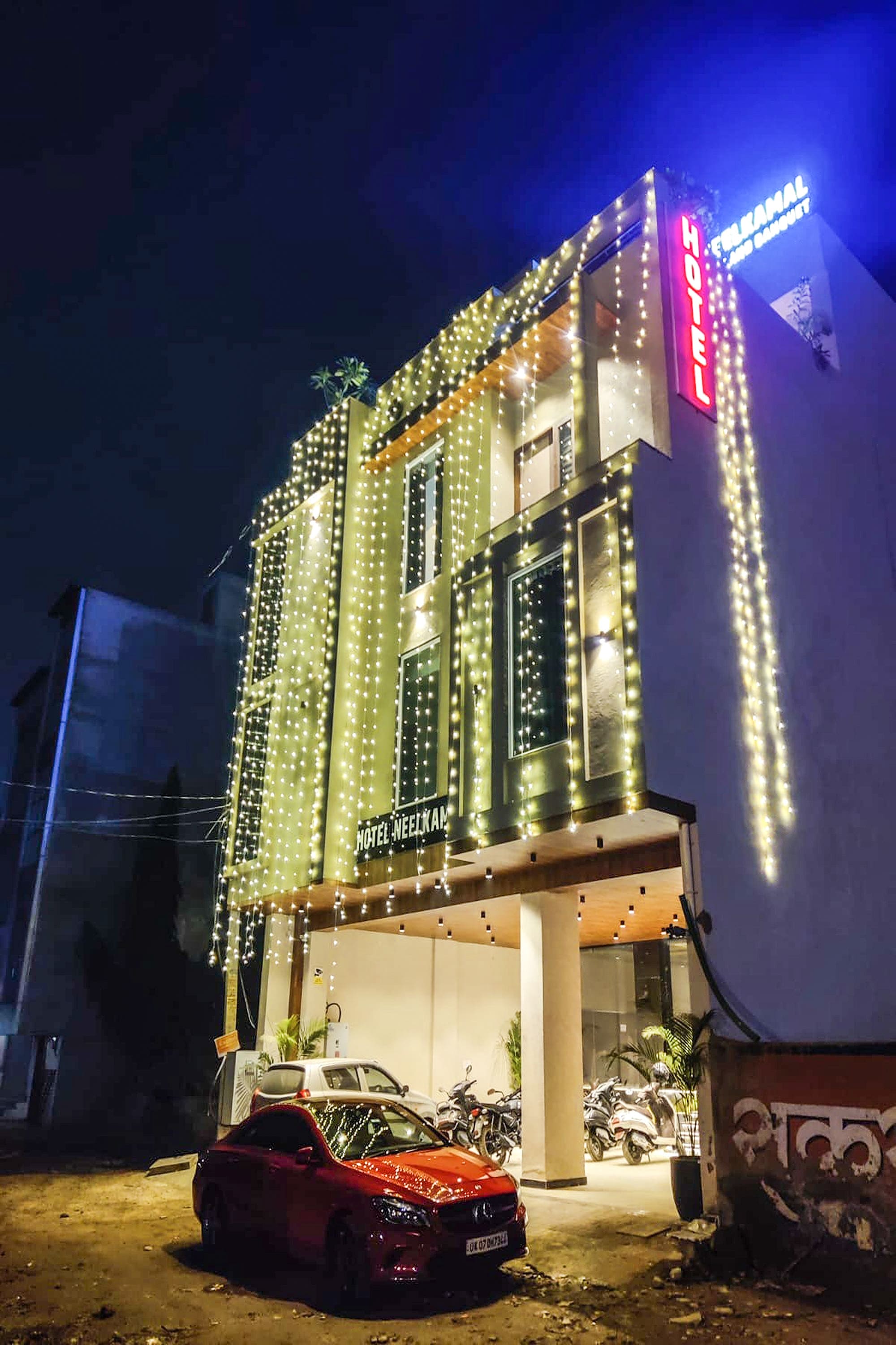 HOTEL NEEL KAMAL - Tap to explore photos