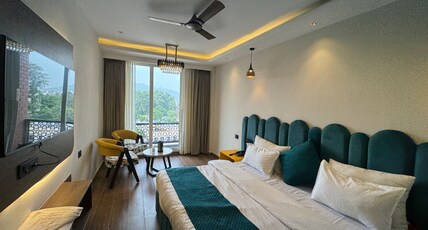 Hotel Ganga Aamantran Room Type - Deluxe King Bed Room with Mountain View
