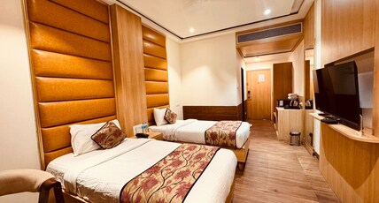 Hotel Simran International Room Type - Luxury Double Bed Room Hotel Simran International Room Type - Luxury Double Bed Room