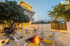 StayVista at Tirtham Ivory Home w/ Jacuzzi