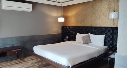 Encore A Boutique Resort Room Type - Deluxe Pool View