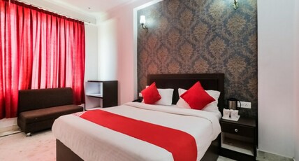 Kanha Restaurant & Hotel Room Type - Standard AC