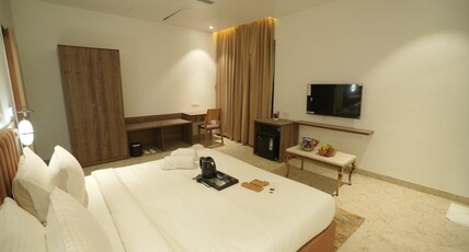 The Grand Icon Room Type - Superior Suite