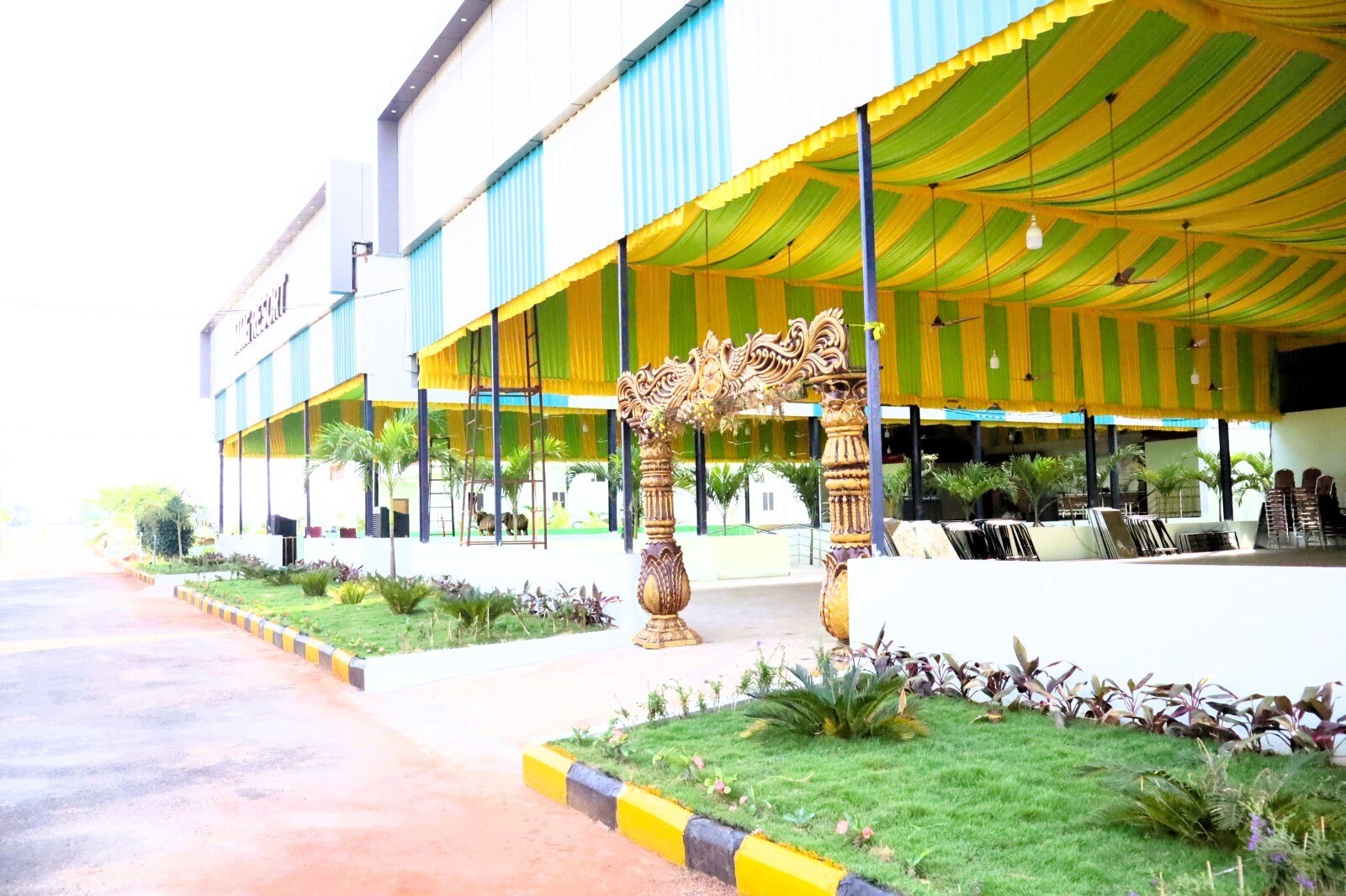 MMG Resort - Tap to explore photos