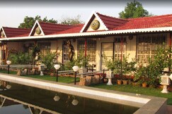 SONAVILLA THE LAKE CHALET