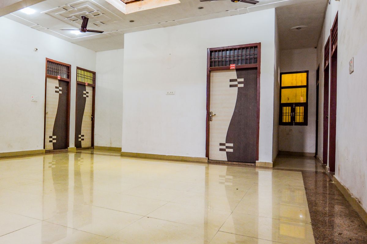 Rama Ashram - Tap to explore photos