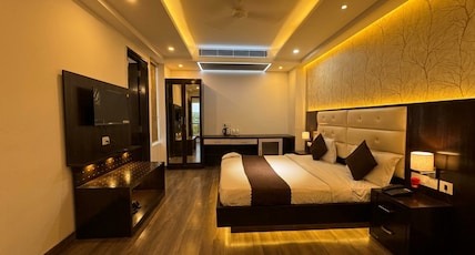 Hotel Rajpath Residency Room Type - Deluxe Room Hotel Rajpath Residency Room Type - Deluxe Room