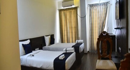 Hotel Swarna Palace Room Type - Premium Rooms