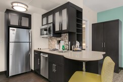 Staybridge Suites Seattle - South Lake Union