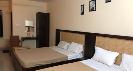 Veekay Regency Room Type - FAMILY FOUR BED ROOM