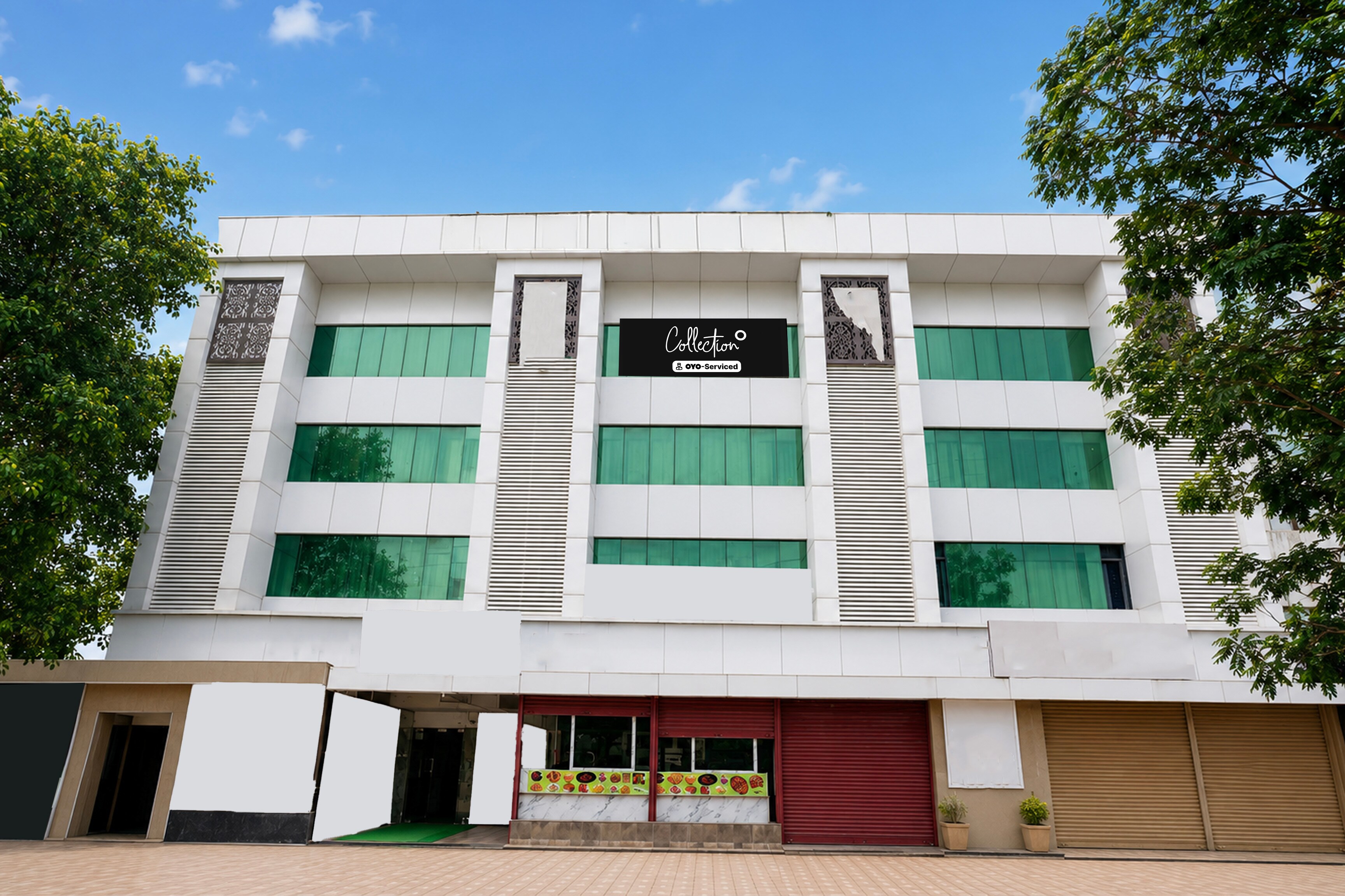 Collection O Dahisar Mori Kalyan Phata Formerly Pearl Residency - Tap to explore photos
