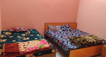 Geeta Teerth Guest House Room Type - Triplet Bed AC Room
