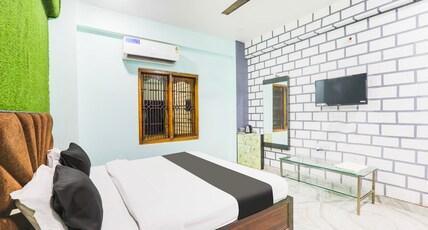 Hotel O Mahaveer Palace Room Type - Classic