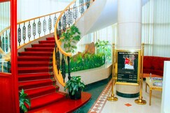 Nejoum Al Emarat Hotel