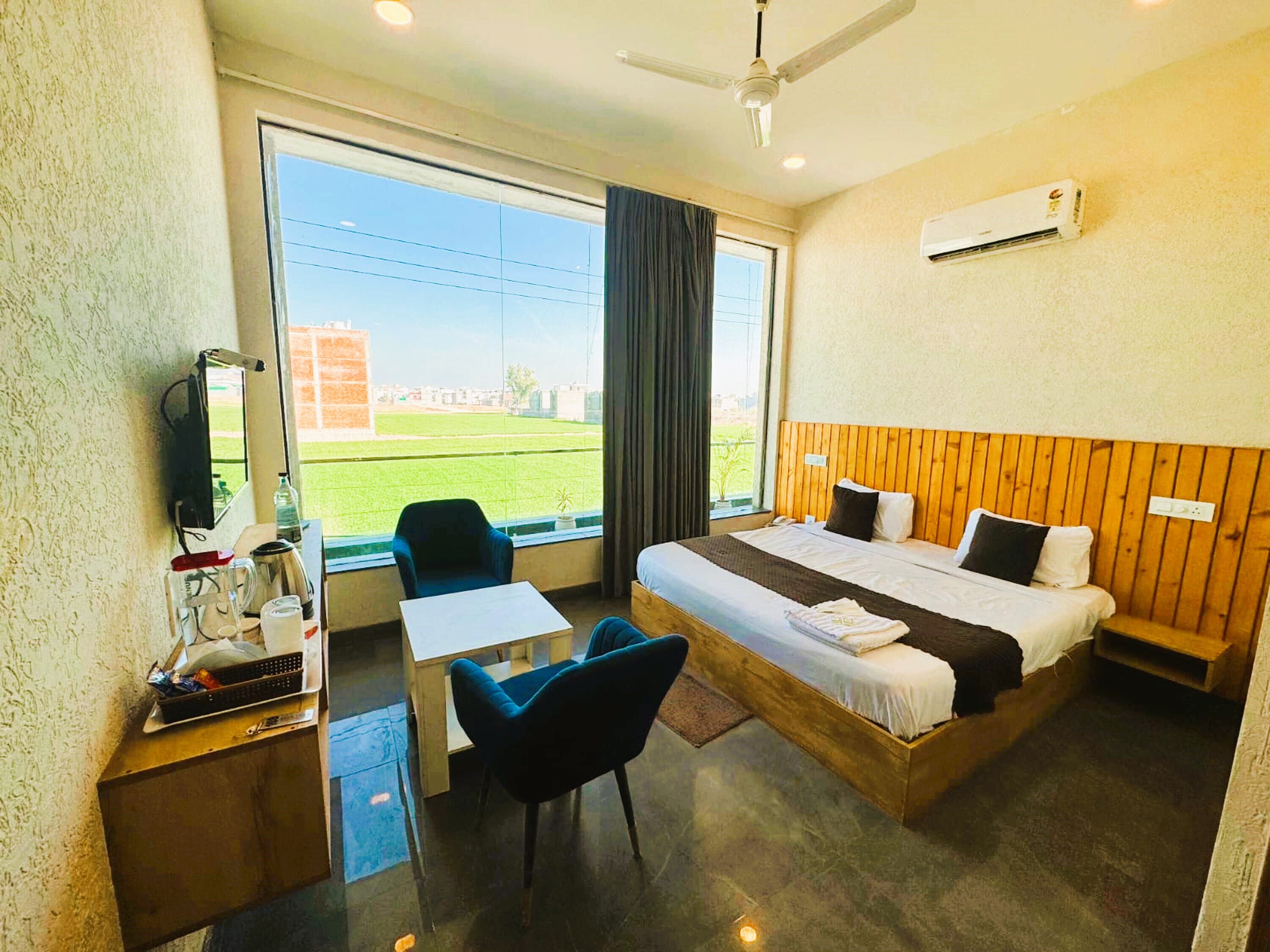 Hotel Olive Sunny Enclave, Near Airport Road, Mohali - Tap to explore photos