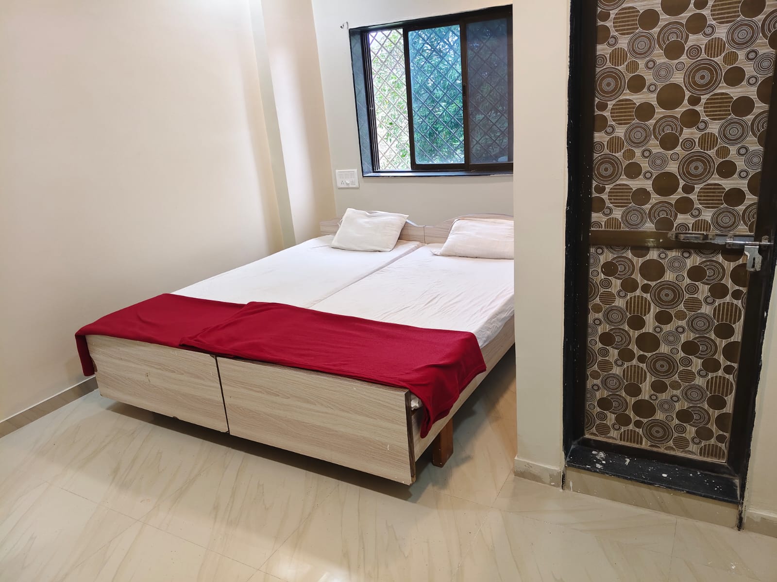 HOTEL RADHA RAMAN - Tap to explore photos