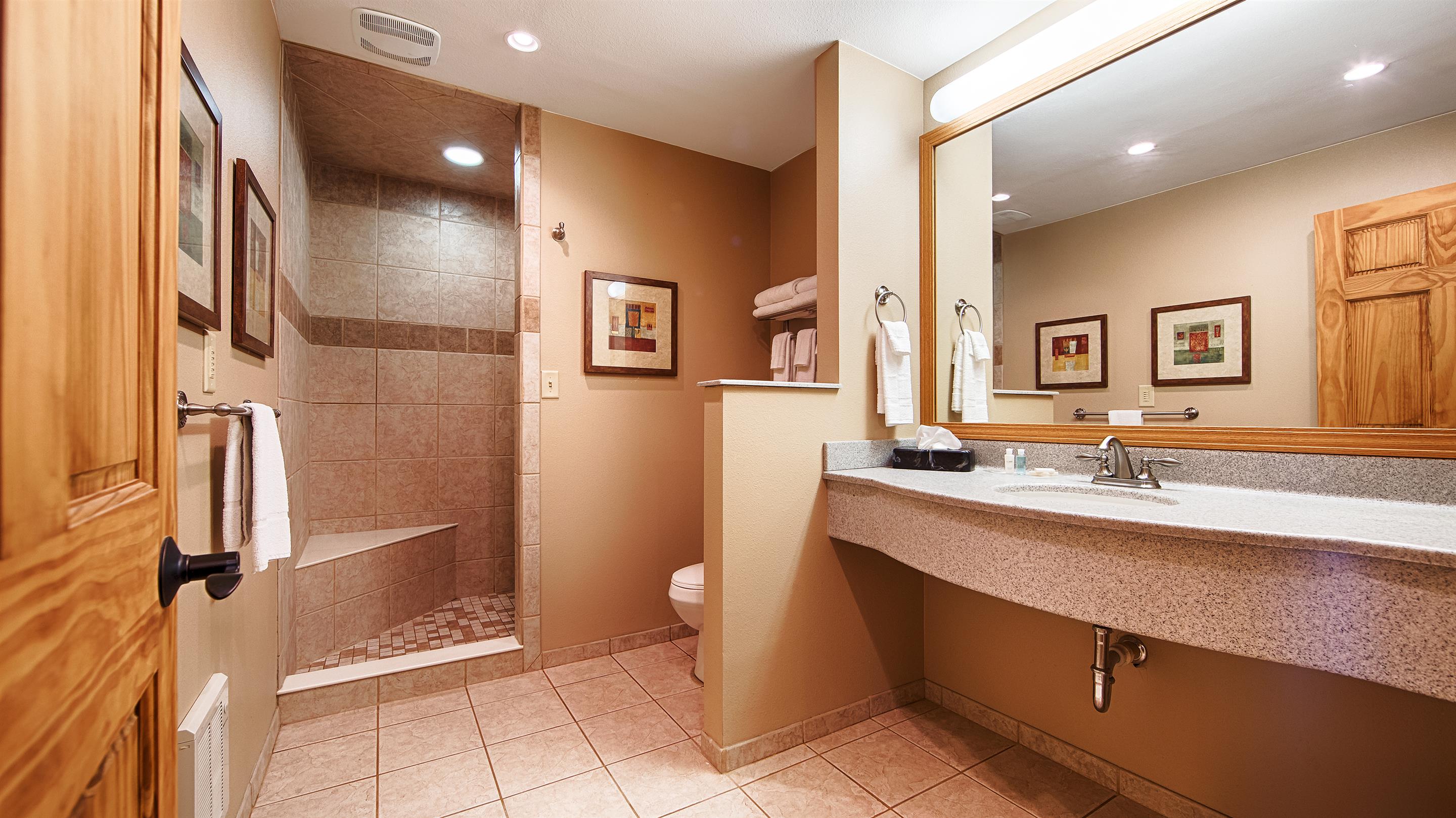 Best Western Starlite Village - Tap to explore photos