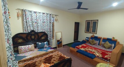 Valley Guest House Room Type - Deluxe Room