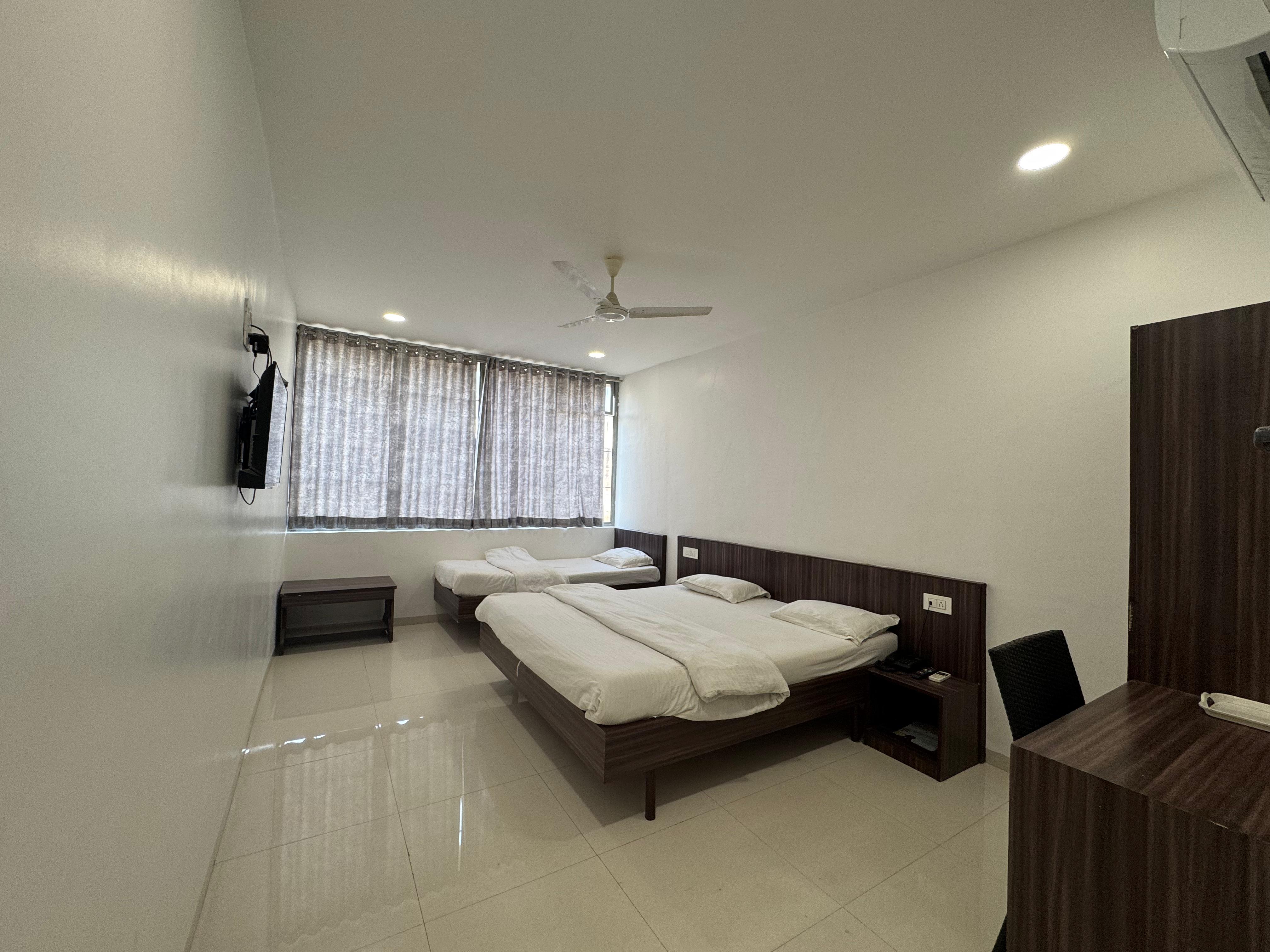 Hotel New Samrat - Tap to explore photos