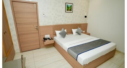 Hotel Akshar Imperial, Morbi. Room Type - Deluxe Room