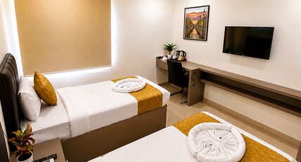 La Riviera Suites Room Type - Deluxe Room La Riviera Suites Room Type - Deluxe Room
