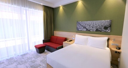 Hampton By Hilton Gdansk Old Town Room Type - QUEEN ROOM WITH SOFA BED
