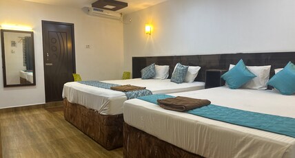 SMJ GRAND HOTEL - MELMARUVATHUR Room Type - Executuve AC Family Room