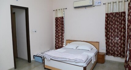 Maninder's Home Stay Room Type - Isha Room with Balcony