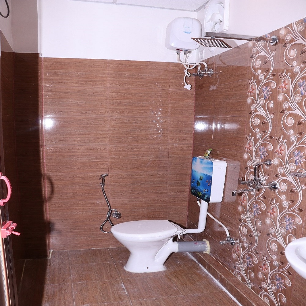 Sumit Residency Homestay - Tap to explore photos